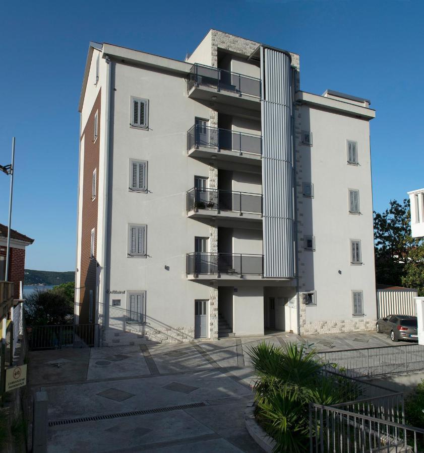 Apartments Admiral Herceg Novi Bagian luar foto